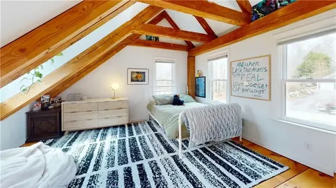 296 Stoney Holllow Road Tiverton RI 02878