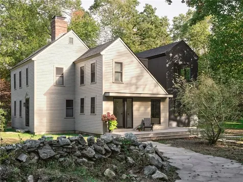 296 Stoney Holllow Road Tiverton RI 02878