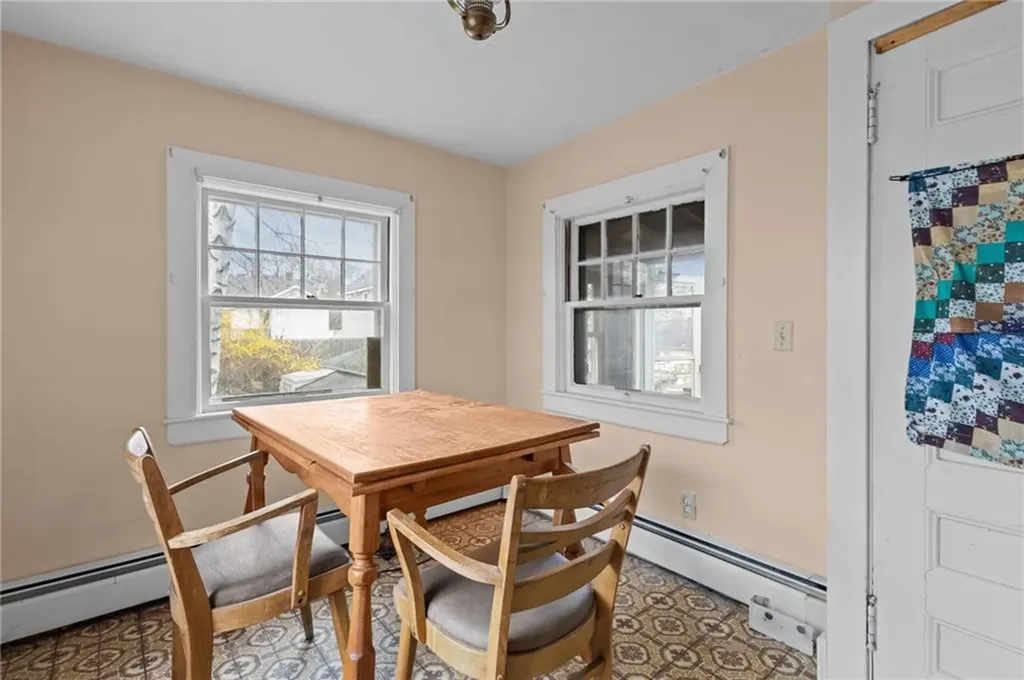7 Shippee Avenue West Warwick RI 02893