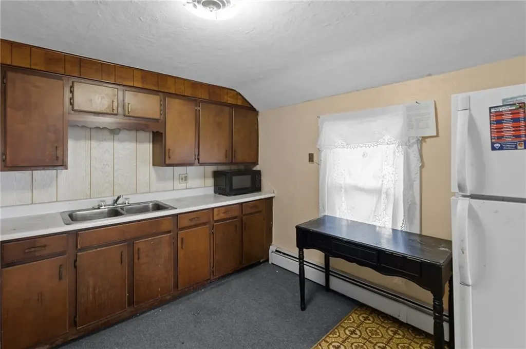 7 Shippee Avenue West Warwick RI 02893