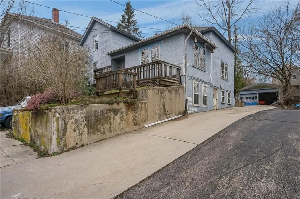 7 Shippee Avenue West Warwick RI 02893