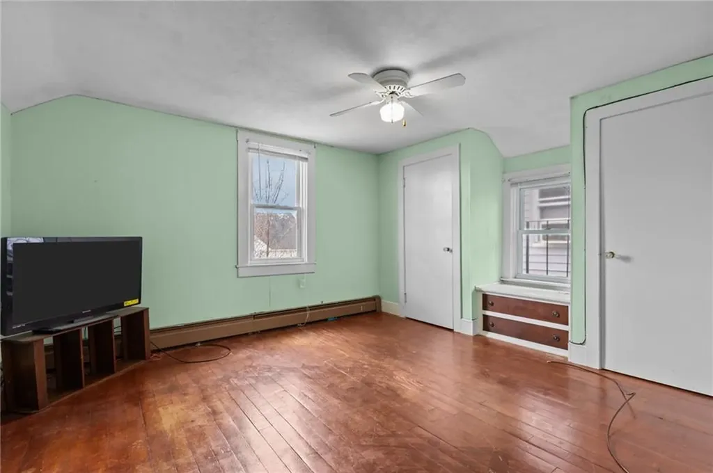 7 Shippee Avenue West Warwick RI 02893