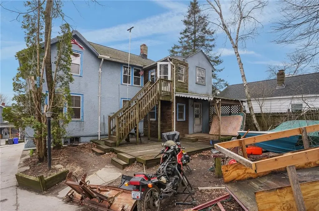 7 Shippee Avenue West Warwick RI 02893