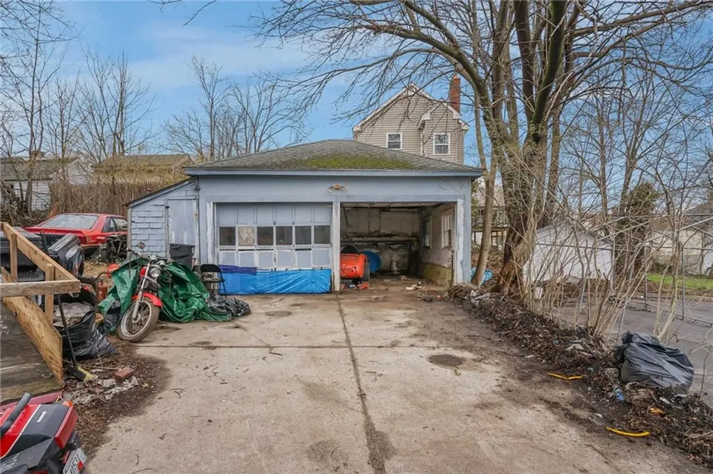 7 Shippee Avenue West Warwick RI 02893