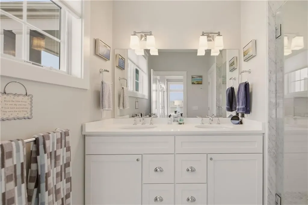 165 Newport Harbor Drive Portsmouth RI 02871