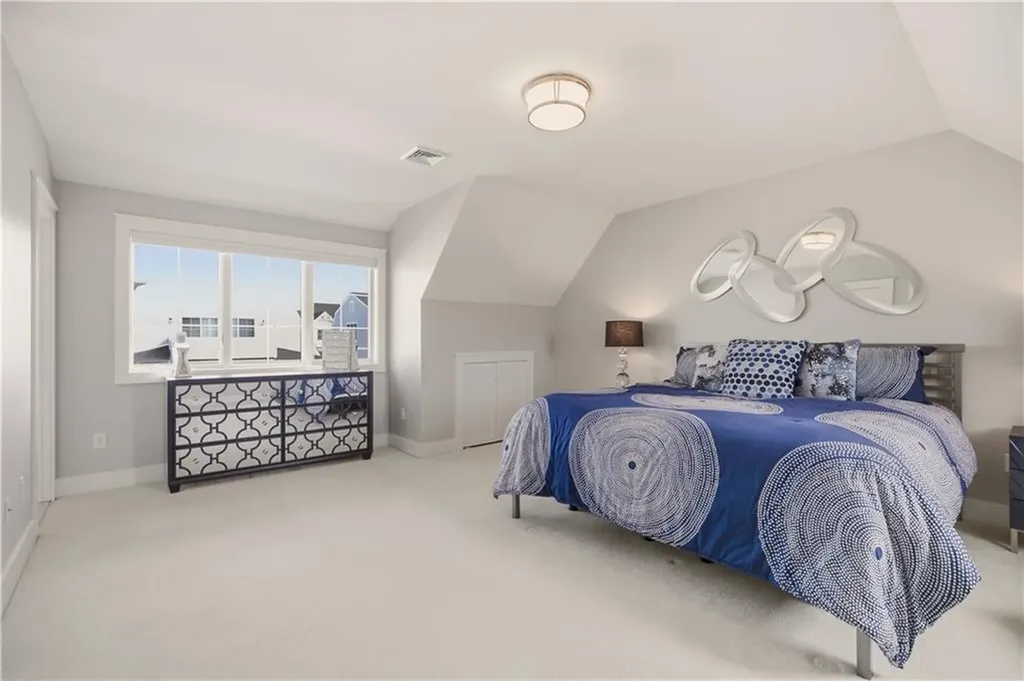 165 Newport Harbor Drive Portsmouth RI 02871