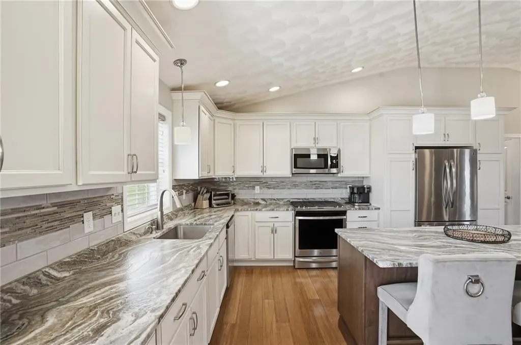 36 Abatecola Way Johnston RI 02919