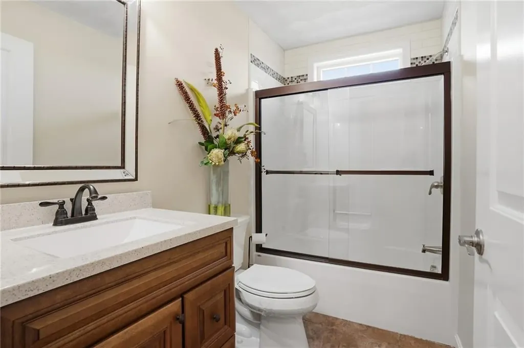 36 Abatecola Way Johnston RI 02919