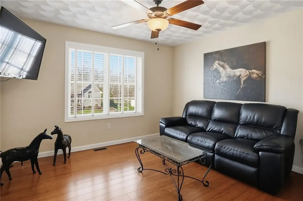 36 Abatecola Way Johnston RI 02919