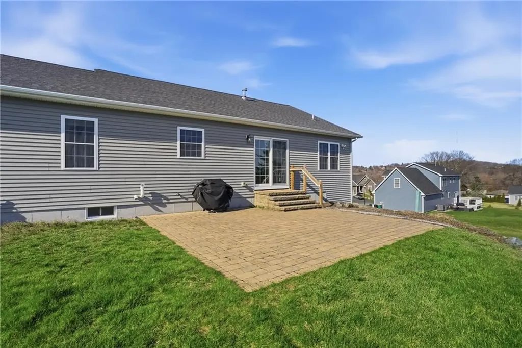 36 Abatecola Way Johnston RI 02919