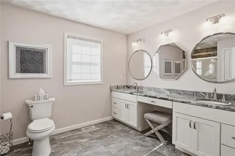 36 Abatecola Way Johnston RI 02919