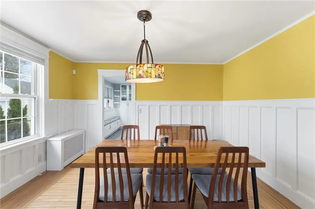 41 Whitcomb Road East Providence RI 02915