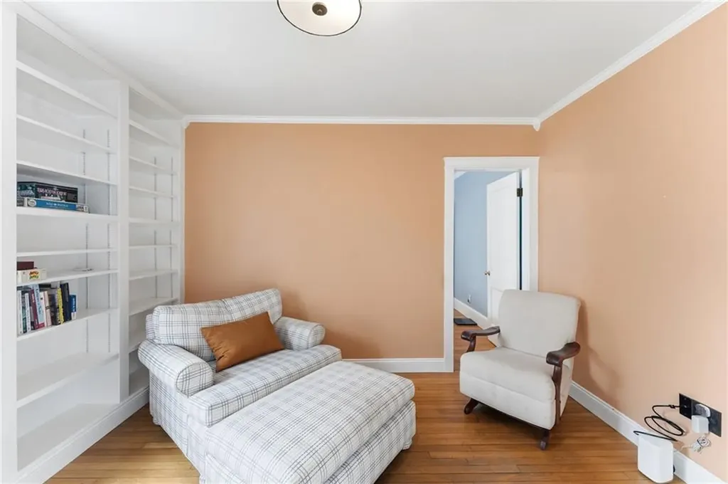 41 Whitcomb Road East Providence RI 02915