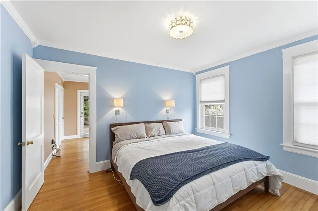 41 Whitcomb Road East Providence RI 02915