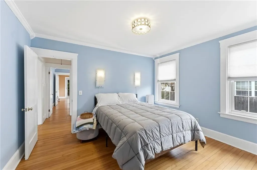 41 Whitcomb Road East Providence RI 02915