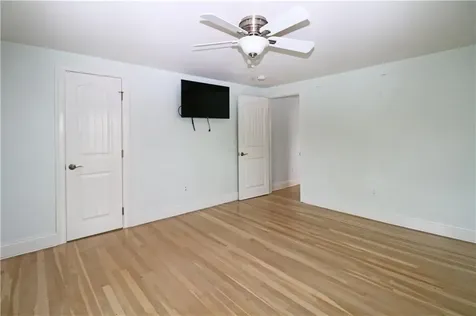 249 Tuckerman Avenue Middletown RI 02842