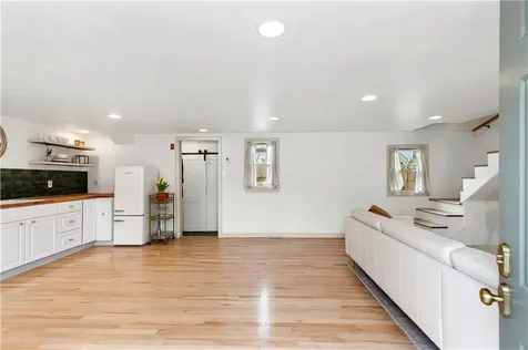 27 Padelford Street Providence RI 02906