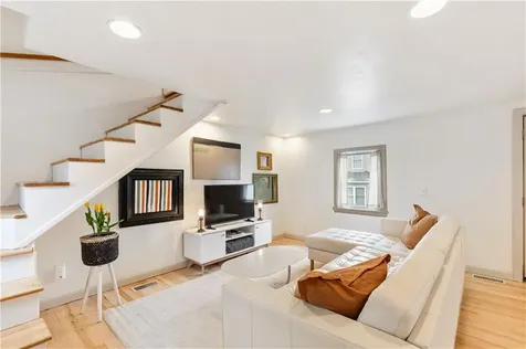 27 Padelford Street Providence RI 02906