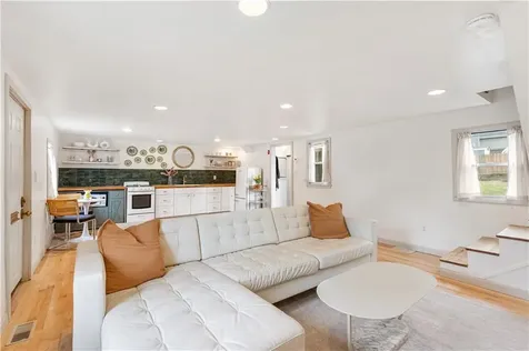 27 Padelford Street Providence RI 02906