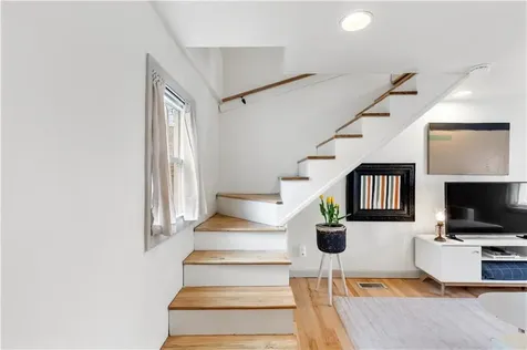 27 Padelford Street Providence RI 02906