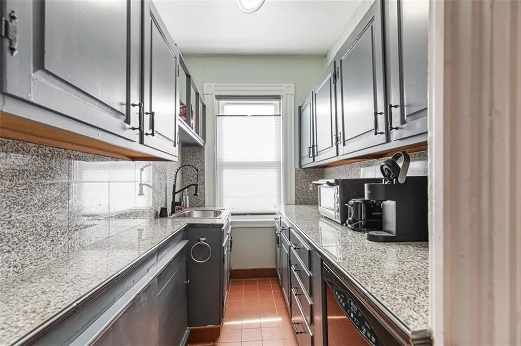 104 Tell Street Providence RI 02909