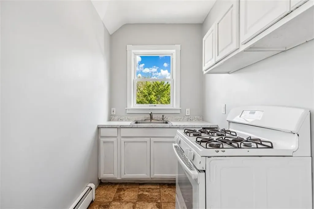 104 Tell Street Providence RI 02909