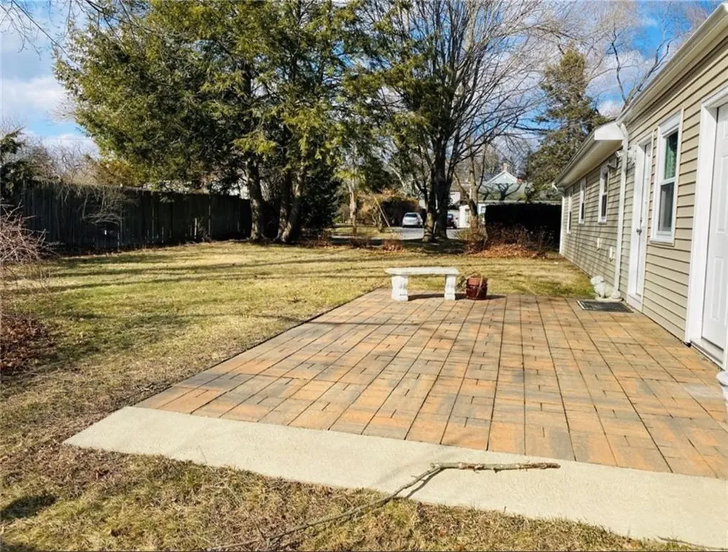 57 Middle Highway Barrington RI 02806