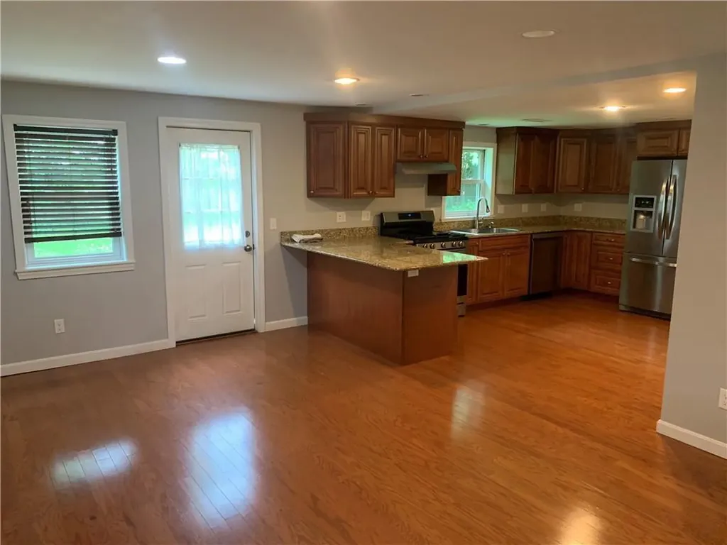 57 Middle Highway Barrington RI 02806
