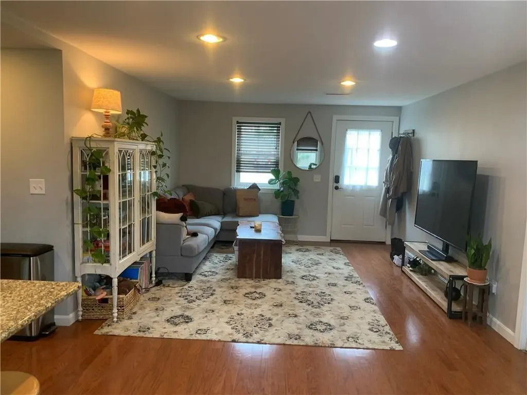 57 Middle Highway Barrington RI 02806
