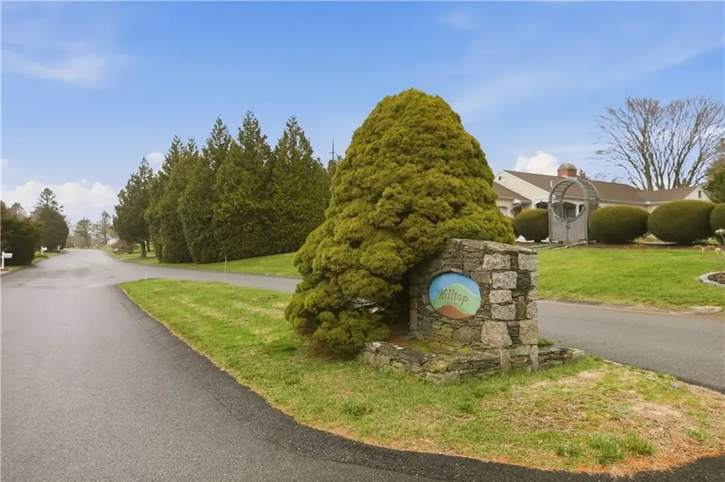 23 West Passage Drive Portsmouth RI 02871