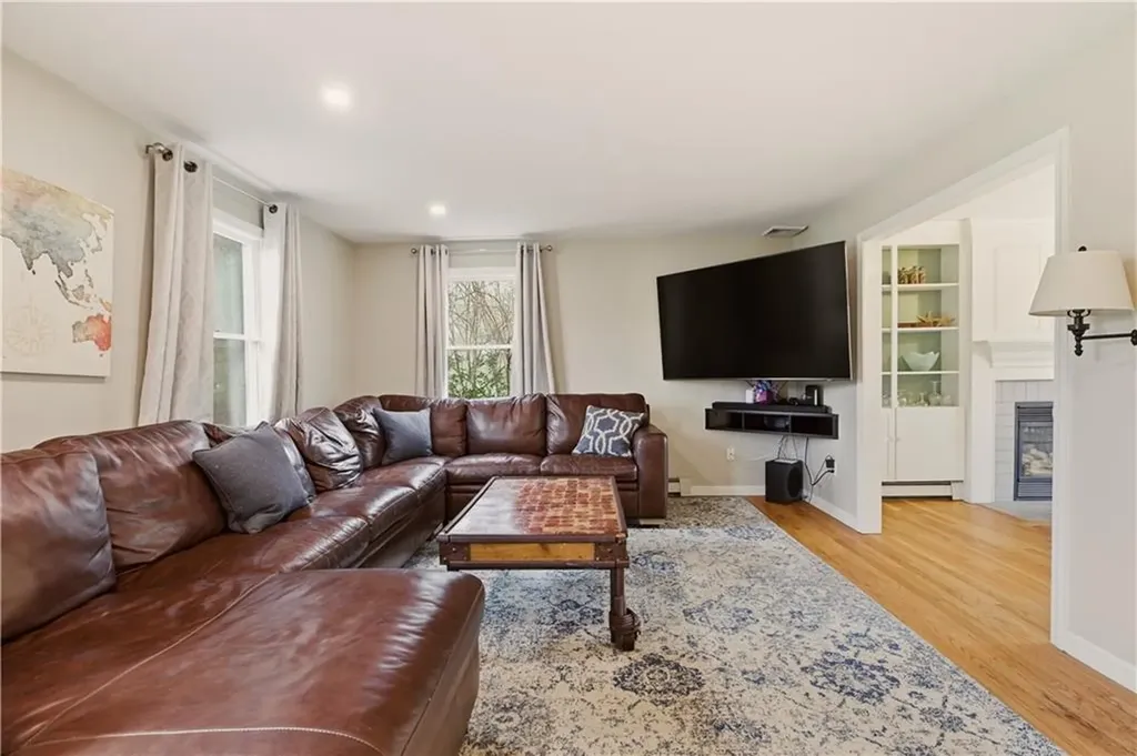 23 West Passage Drive Portsmouth RI 02871