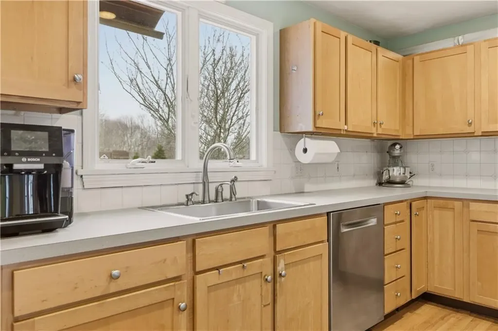 23 West Passage Drive Portsmouth RI 02871