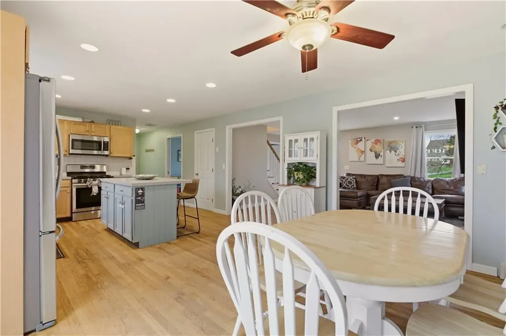 23 West Passage Drive Portsmouth RI 02871