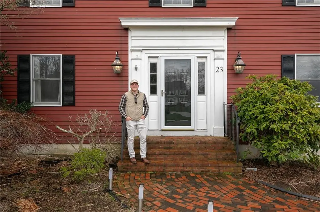 23 West Passage Drive Portsmouth RI 02871