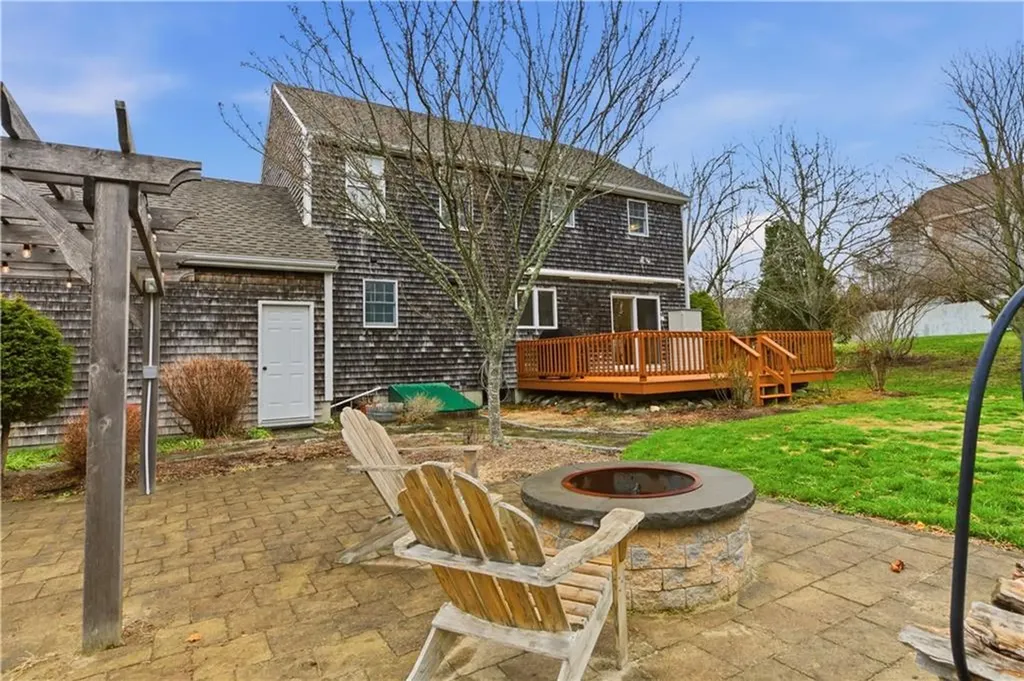 23 West Passage Drive Portsmouth RI 02871