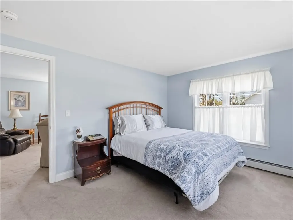 11 Fountain Avenue Barrington RI 02806