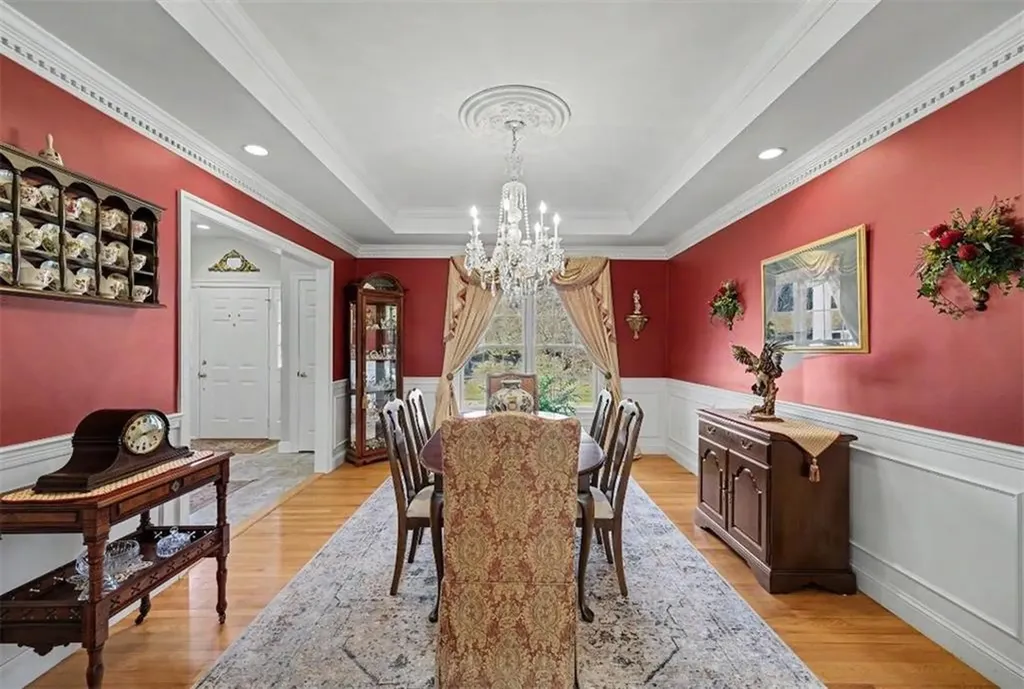 13 West Butterfly Way Lincoln RI 028654