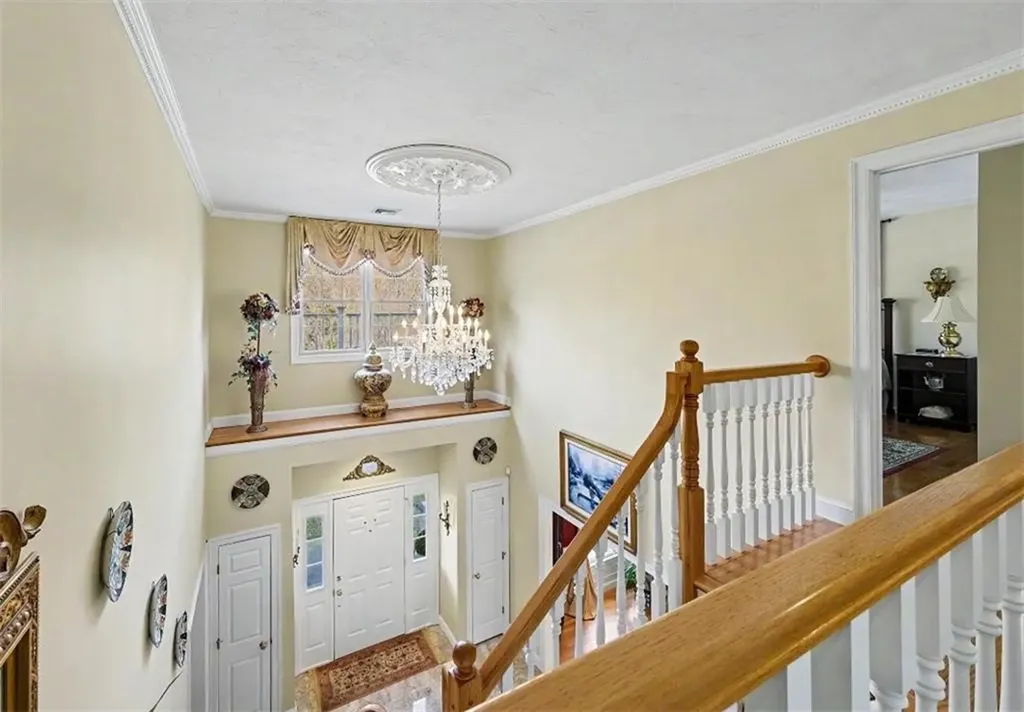 13 West Butterfly Way Lincoln RI 028654