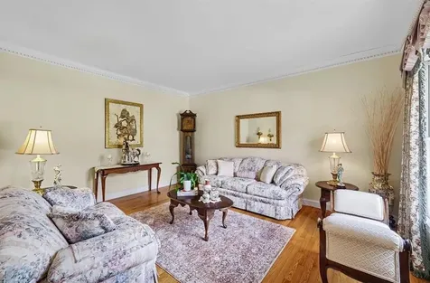 13 West Butterfly Way Lincoln RI 028654