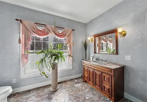 13 West Butterfly Way Lincoln RI 028654