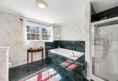 13 West Butterfly Way Lincoln RI 028654