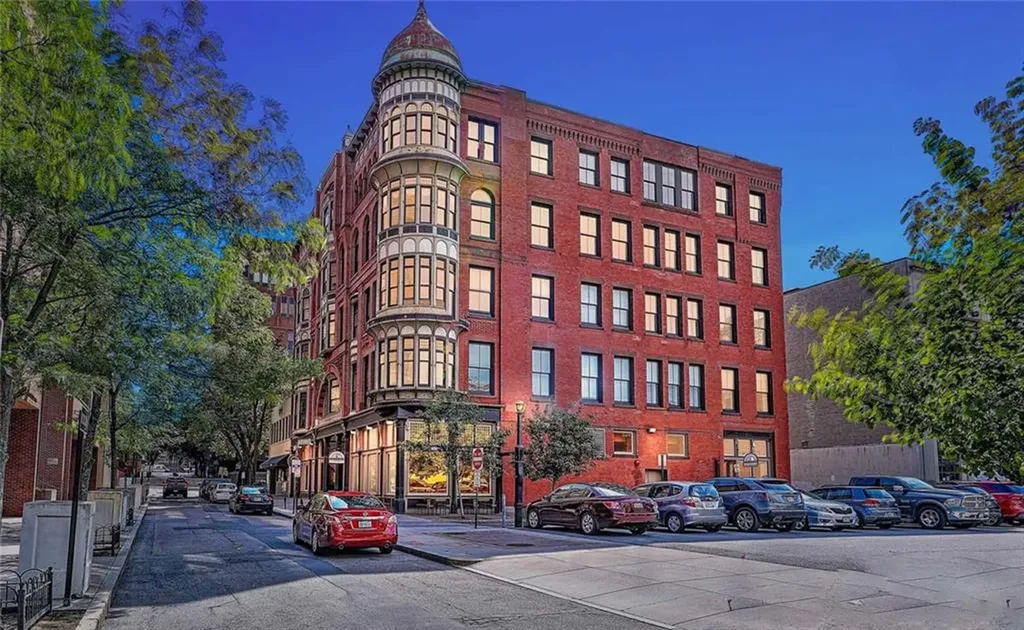 385 Westminster Street Providence RI 02903