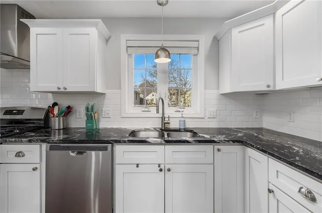23 Annie Street Providence RI 02908