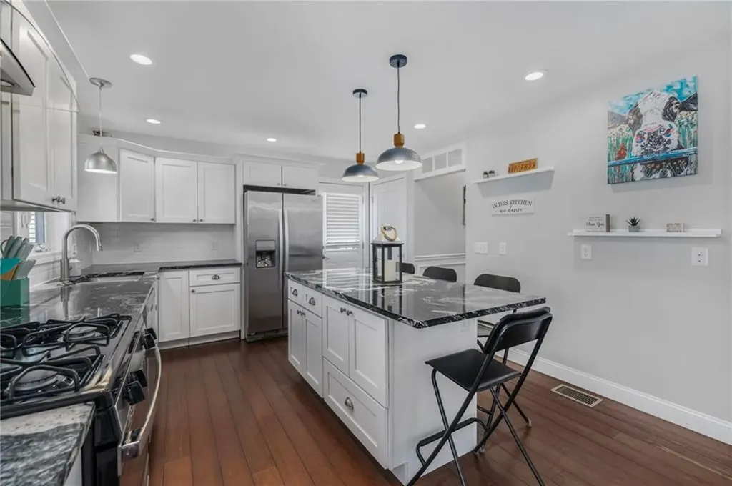 23 Annie Street Providence RI 02908