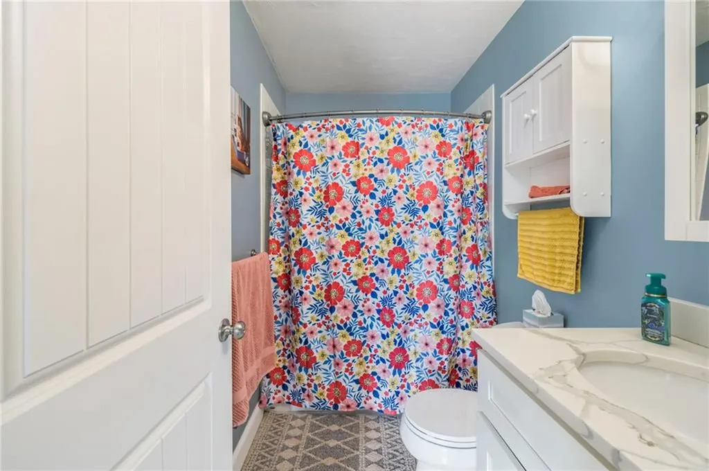 23 Annie Street Providence RI 02908