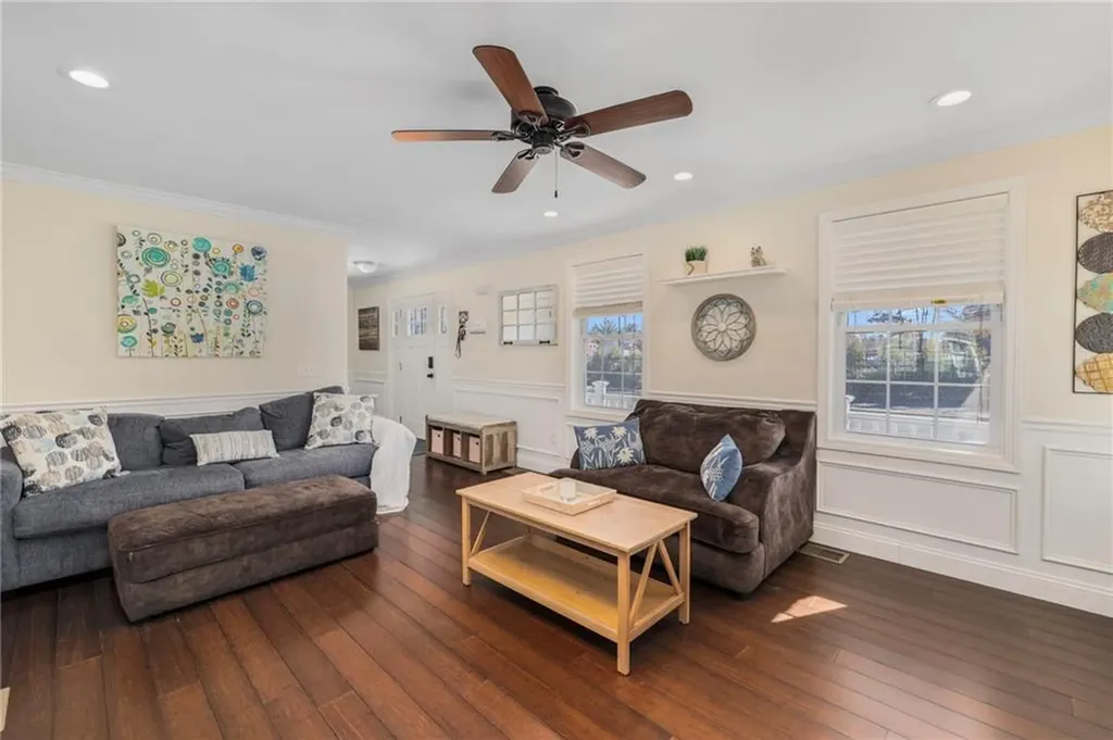 23 Annie Street Providence RI 02908