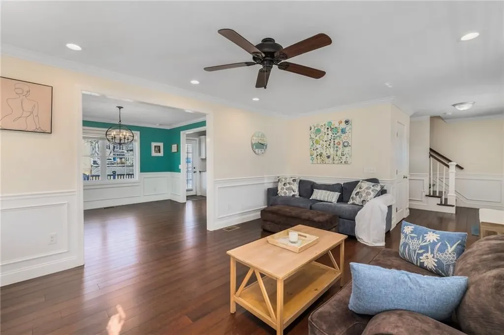 23 Annie Street Providence RI 02908