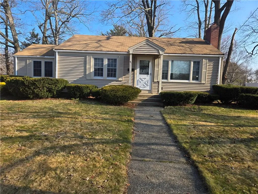 46 Galant Drive Warwick RI 02886