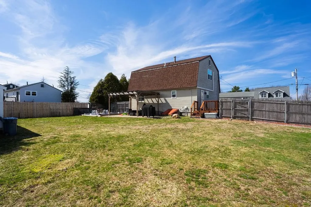 6 Quill Drive West Warwick RI 02893
