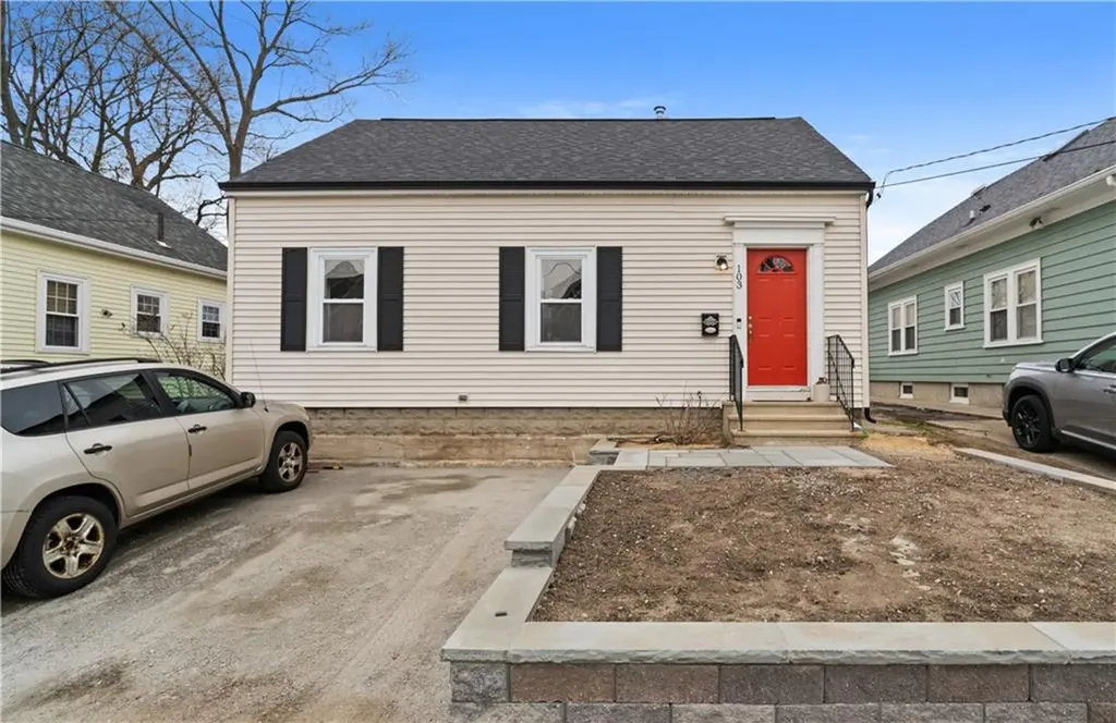 103 Oakland Avenue Cranston RI 02910